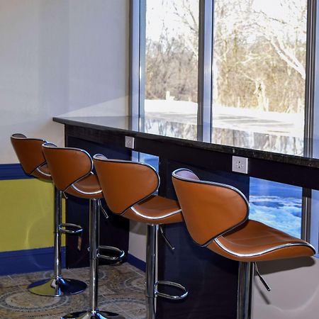 Hotel Baymont By Wyndham - Chicago - Addison - O'Hare Zewnętrze zdjęcie