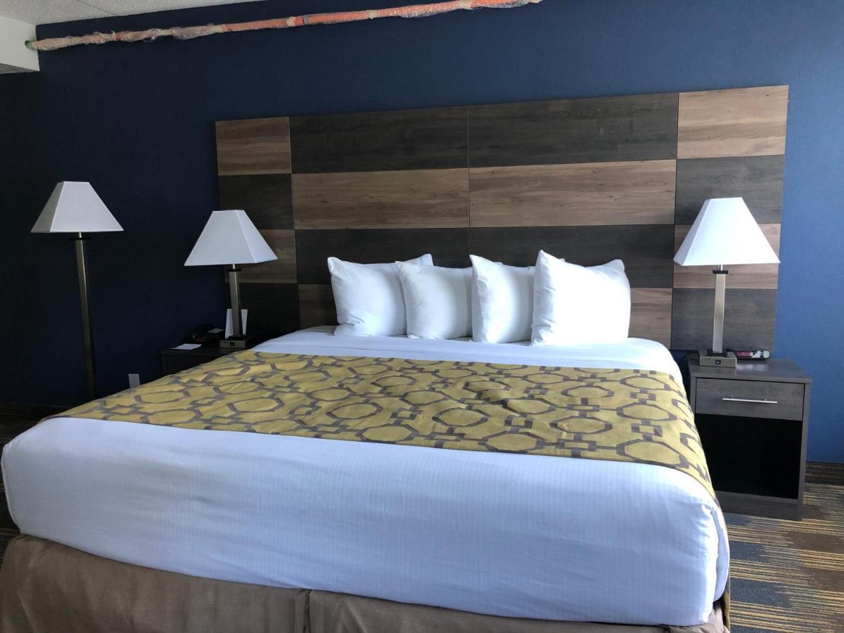 Hotel Baymont By Wyndham - Chicago - Addison - O'Hare Zewnętrze zdjęcie